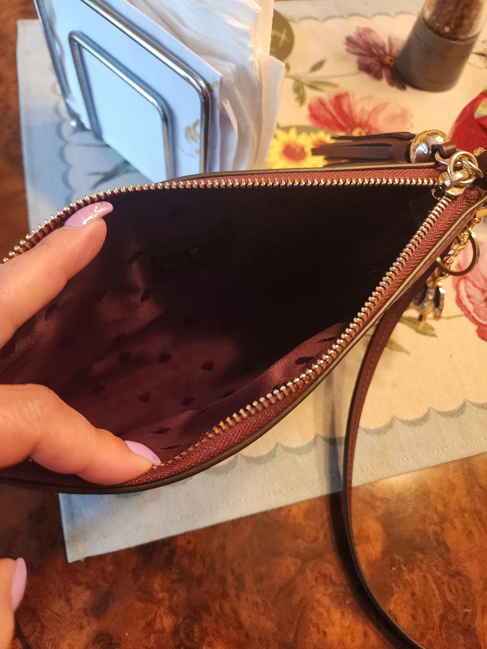 👛Kate Spade New York Crossbody Bag with Turtle Purse Charm | NWOT🐢